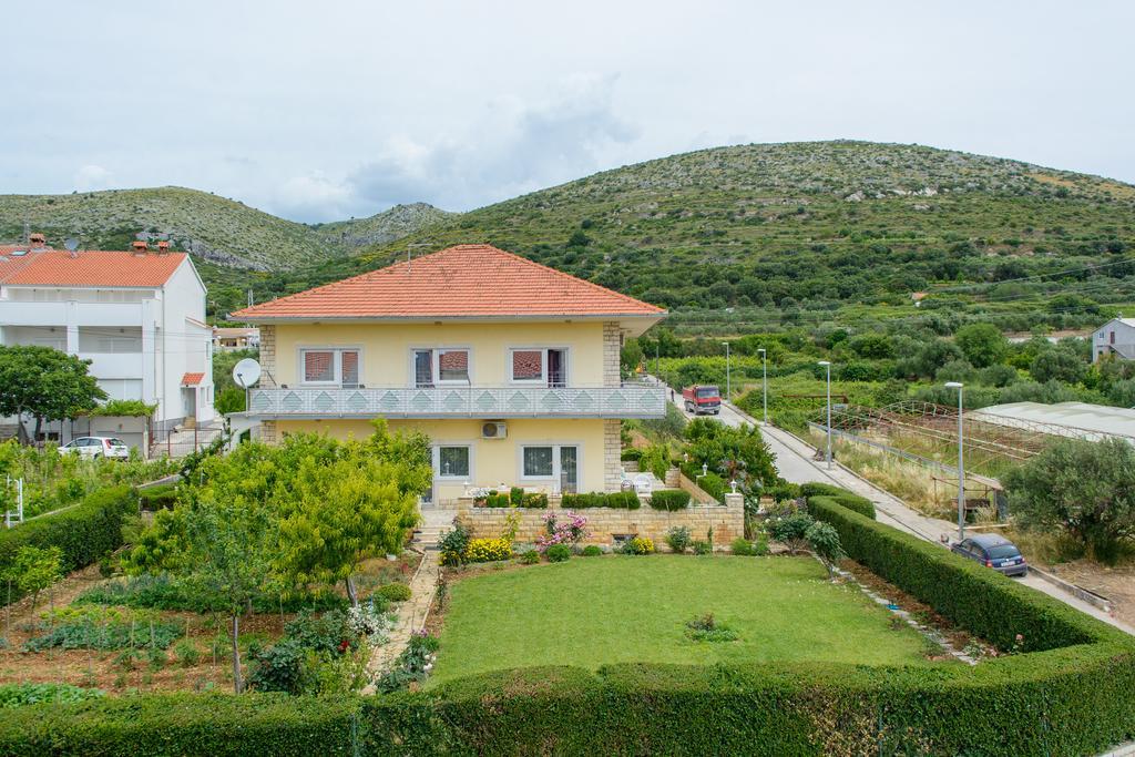 Apartment Era Trogir Exterior photo